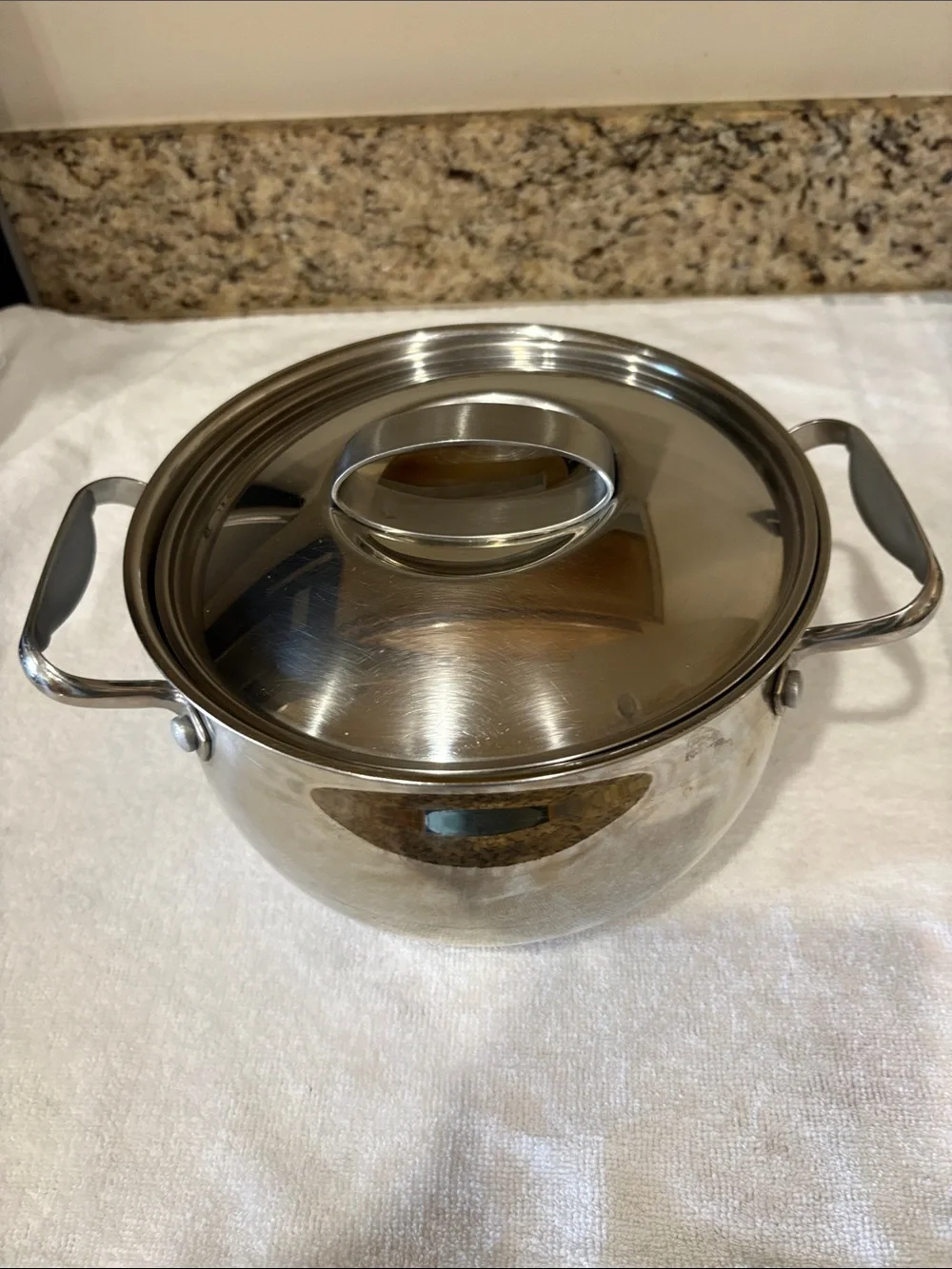 BELGIQUE Stainless Steel 3 QT Soup Pot With Lid.  #20909